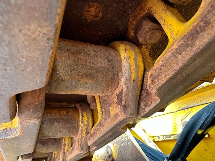 2007-komatsu-d51px-22-image-14