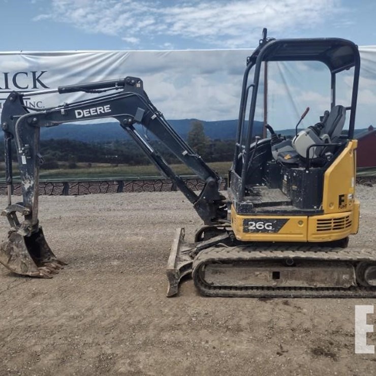 2022 DEERE 26G