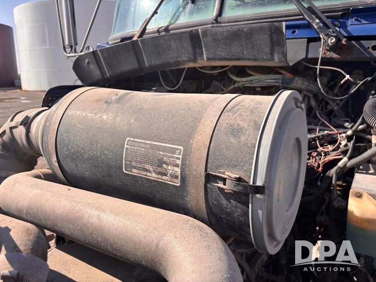 2000-kenworth-t800-image-59