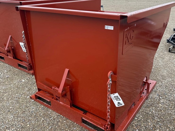 107---2.0-cy.-self-dumping-hopper-w/-fork-pockets-image-2