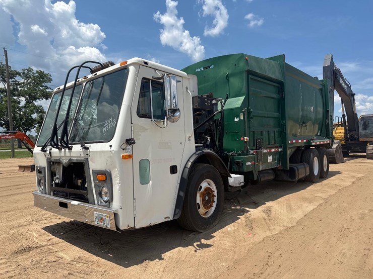 2014-mack-leu613-image-2