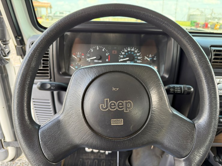 1997-jeep-wrangler-image-48