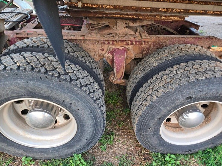 2004-walinga-feed-trailer-image-8