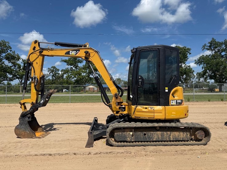 2015-caterpillar-305e2-cr-image-1