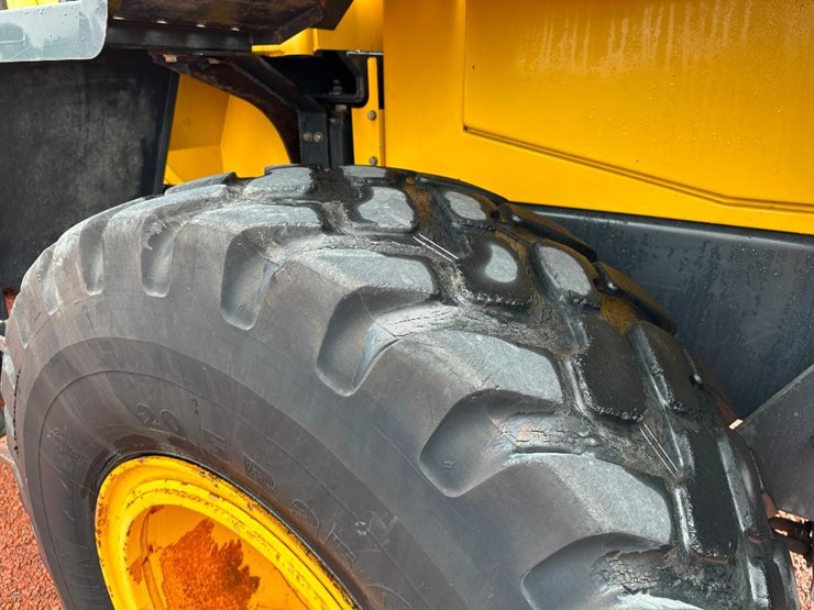 2013-komatsu-wa200pz-6-image-7
