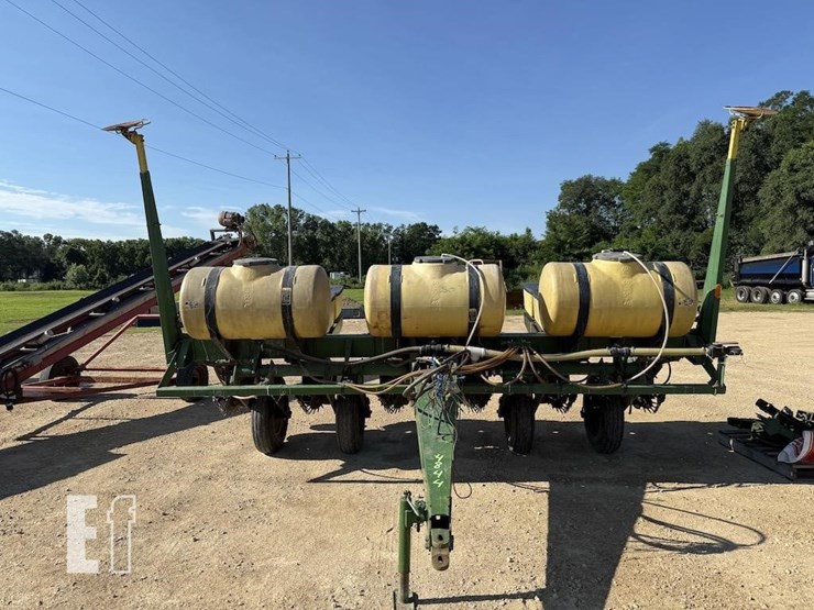 john-deere-7000-image-2