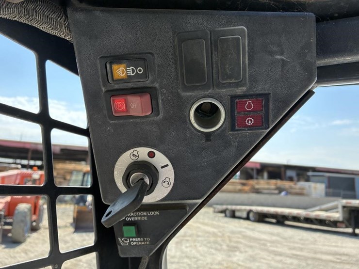 2018-bobcat-s70-image-14