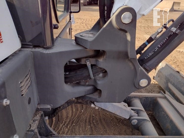2021-bobcat-e60-image-24