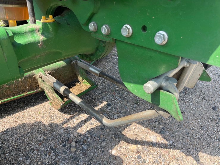 john-deere-3033r-image-38