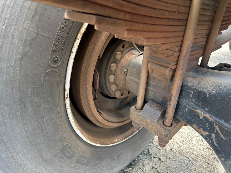 2006-international-durastar-4400-image-14