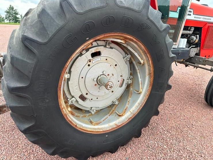 1980-massey-ferguson-2705-image-9