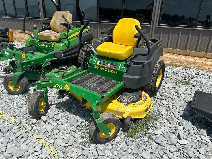 john-deere-z445-image-1