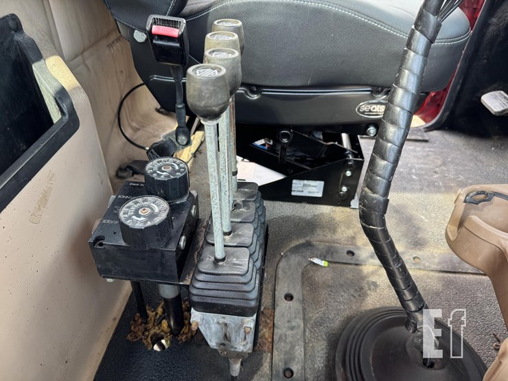 2004-mack-granite-cv713-image-63