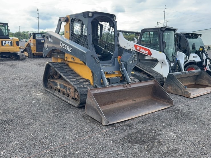 deere-331g-image-3