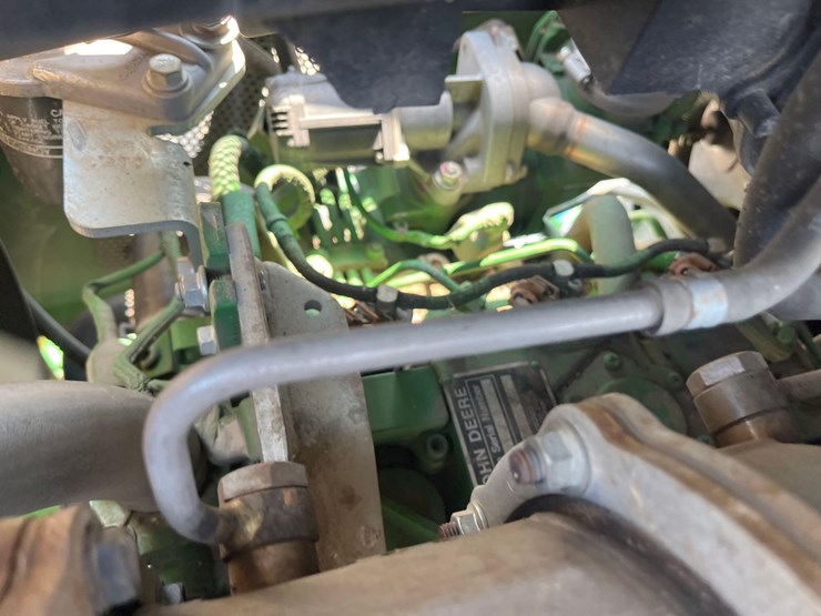 john-deere-3033r-image-32