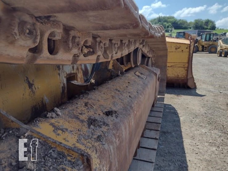 2019-deere-750k-lgp-image-34