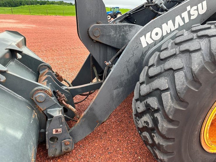 2013-komatsu-wa200pz-6-image-46