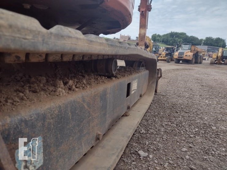 2021-hitachi-zx26u-5-image-36