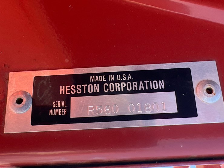hesston-560-image-4