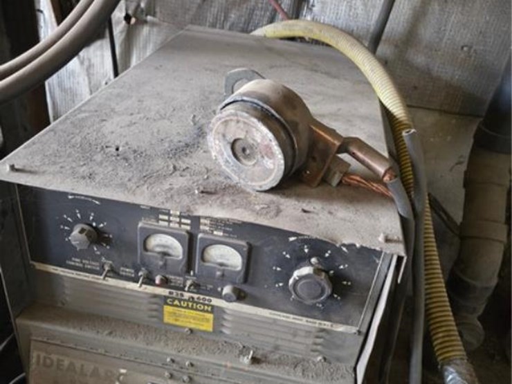 #2611-•-sub-ac-welder-with-rotary-bed-pipe-welder-rig-image-10