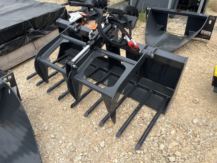 wolverine-manure-fork-grapple-image-1