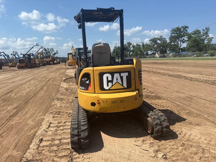 2011-caterpillar-303.5d-cr-image-4