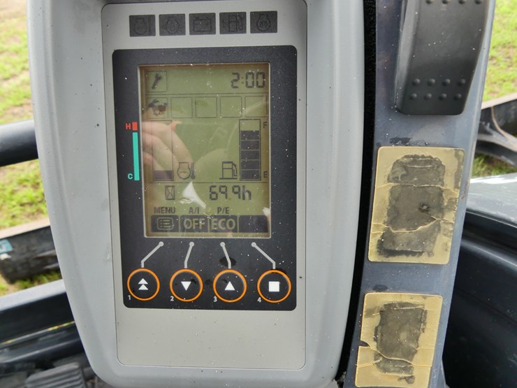 deere-30g-image-11