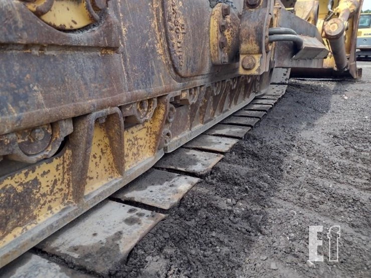 2005-komatsu-d65ex-15-image-30