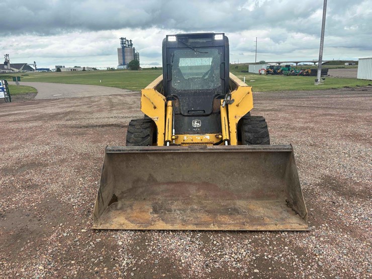 2007-deere-328-image-5