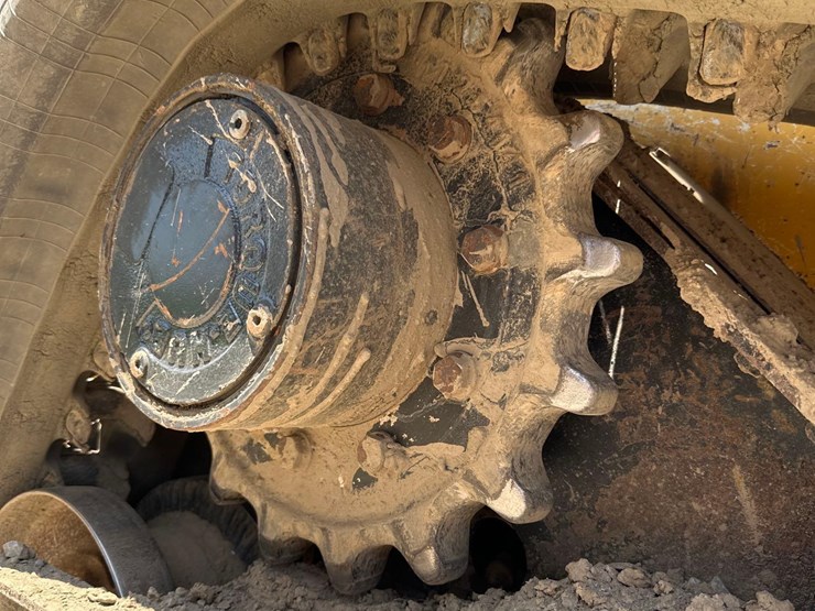 2018-deere-333g-image-7