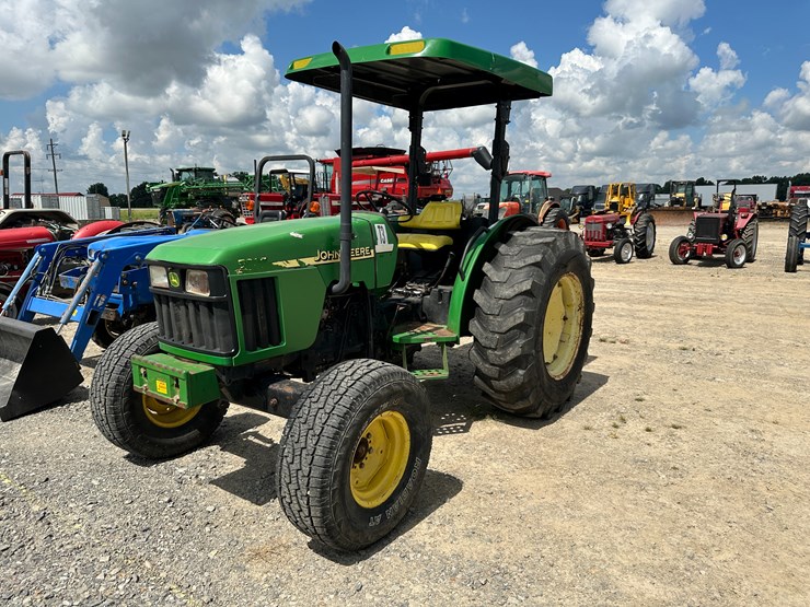 2005-john-deere-5205-image-1