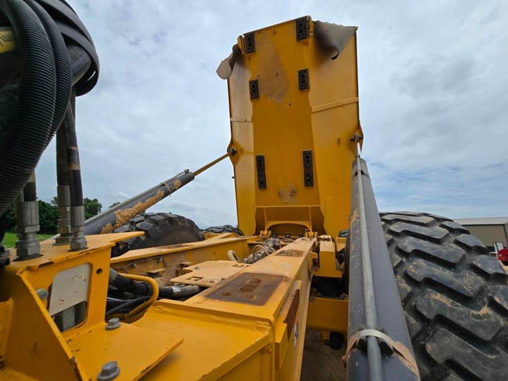 2018-deere-460e-image-28