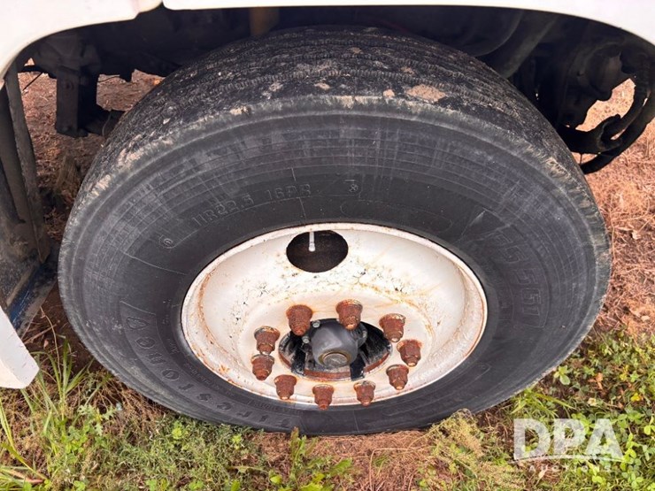 2000-freightliner-truck-(gp11021,-unit-398)-image-48