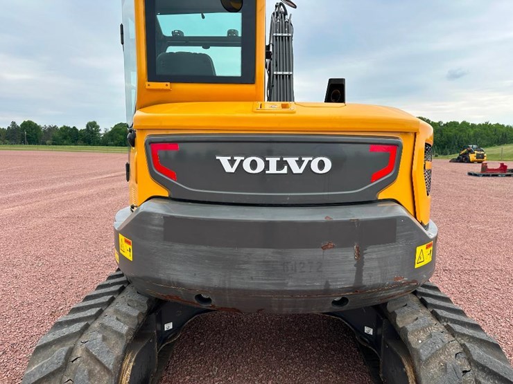 2020-volvo-ecr88d-image-22