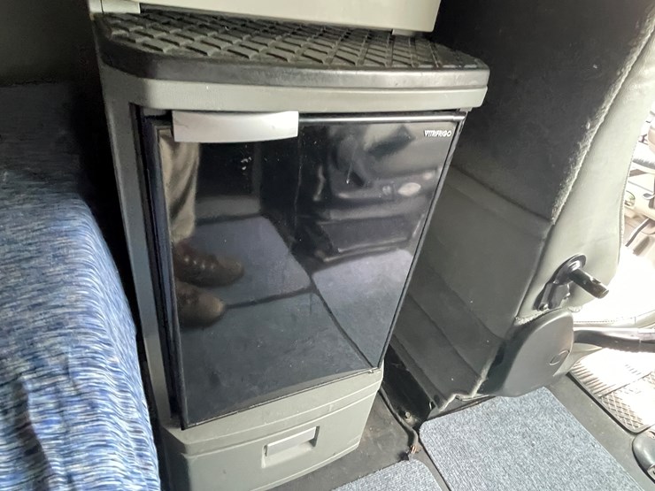 2018-kenworth-t680-image-68