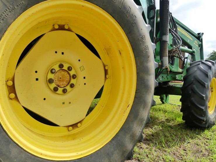 2022-john-deere-6140m-image-6