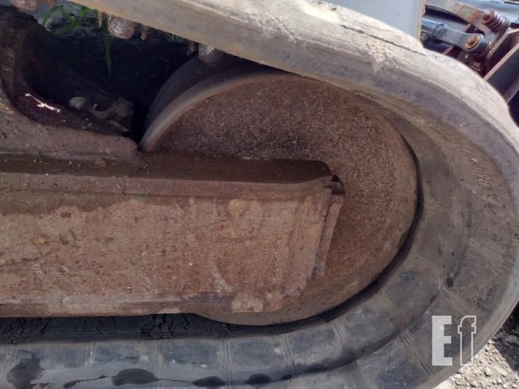 2021-bobcat-t770-image-35