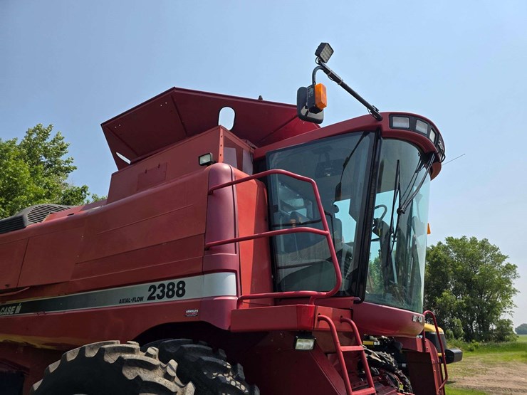 2002-case-ih-2388-image-65