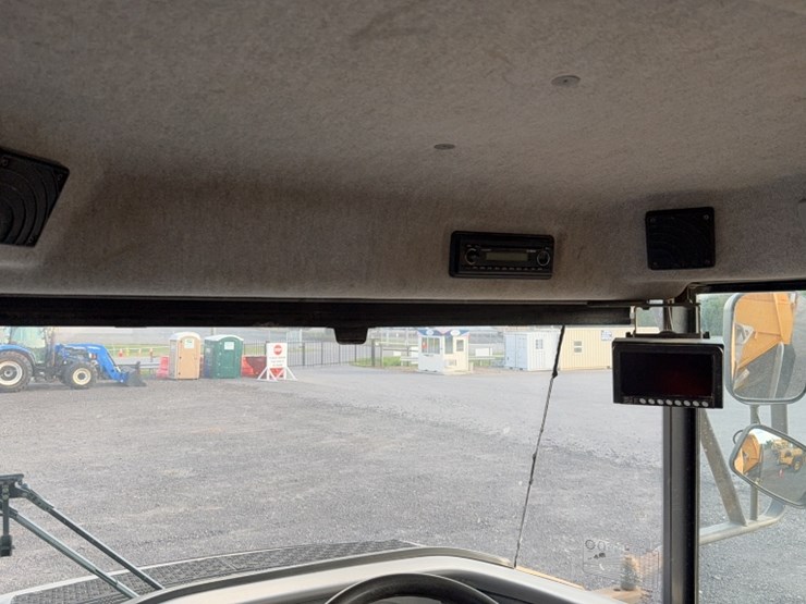 volvo-a25f-image-16