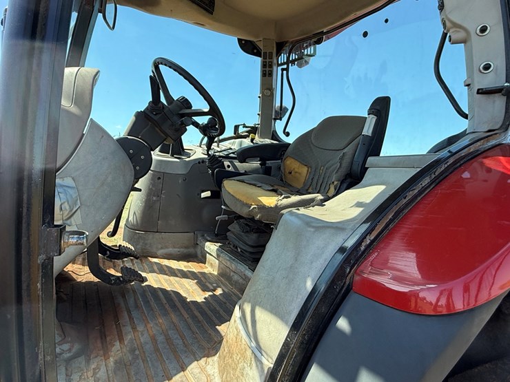 case-ih-mxu115-image-21