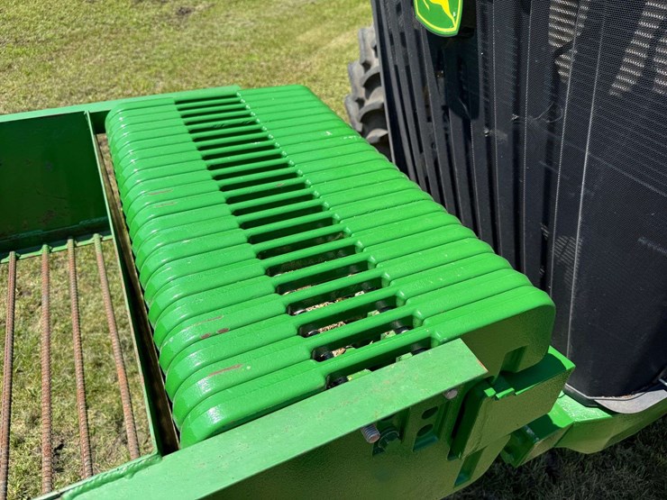 2021-john-deere-8r-340-image-26