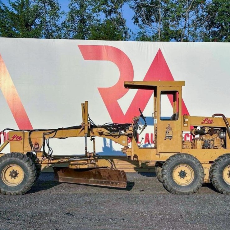 LEE G550 MOTOR GRADER