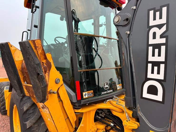 2018-deere-310sl-image-18