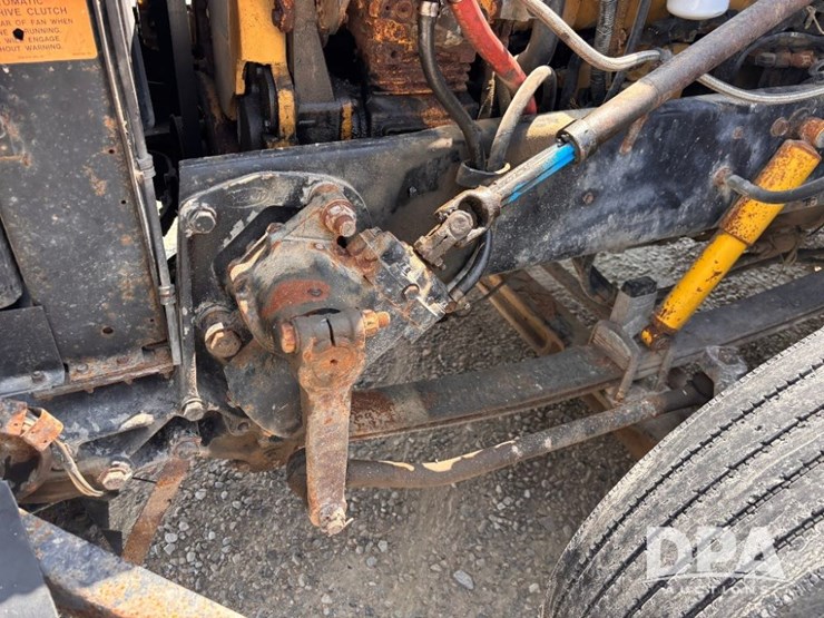 1996-peterbilt-377-image-56