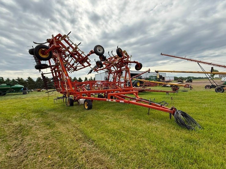 bourgault-9400-image-1