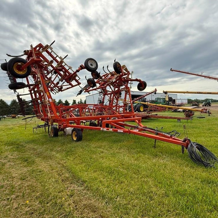 BOURGAULT 9400