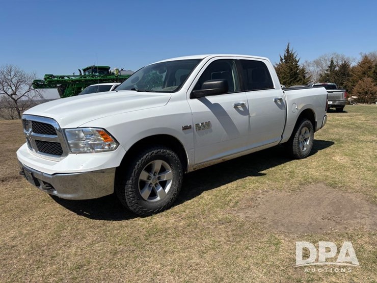 2015-dodge-ram-1500-image-1