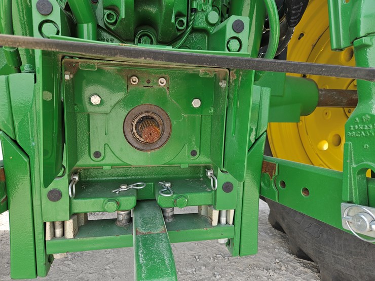 2022-john-deere-6140m-image-18