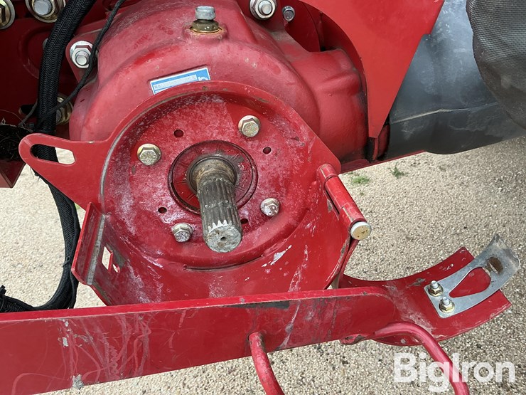 2018-case-ih-8240-image-16