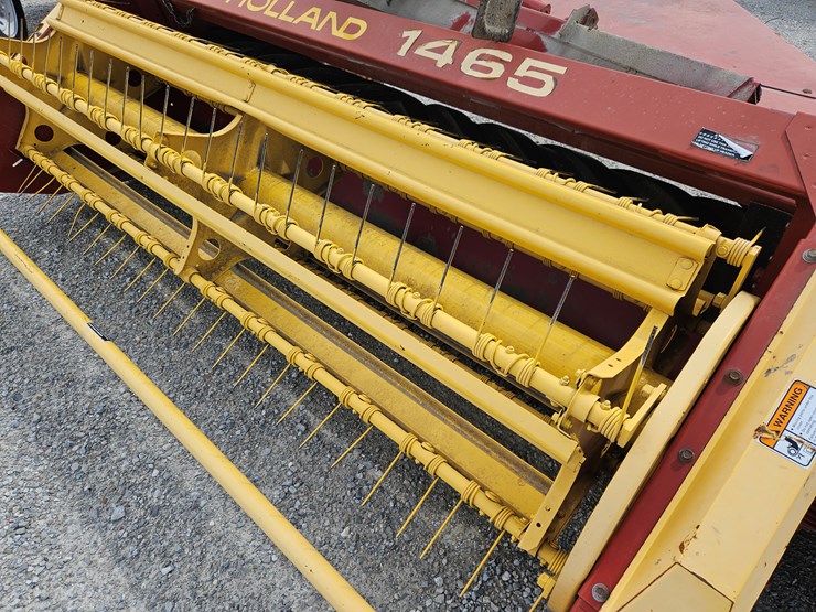 new-holland-1465-image-2